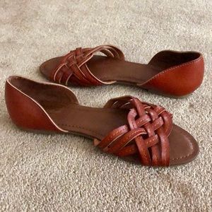 Universal Thread Vail Cognac Woven Sandals